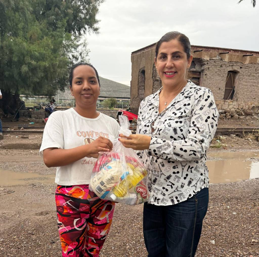 ACUDE DIF LERDO A ESTACIÓN RÍO NAZAS CON ENTREGA DE HULE Y APOYO&nbsp;ALIMENTARIO