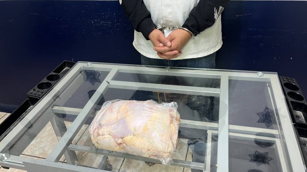 DETIENE POLICÍA MUNICIPAL A HOMBRE POR ROBO EN&nbsp;COMERCIO