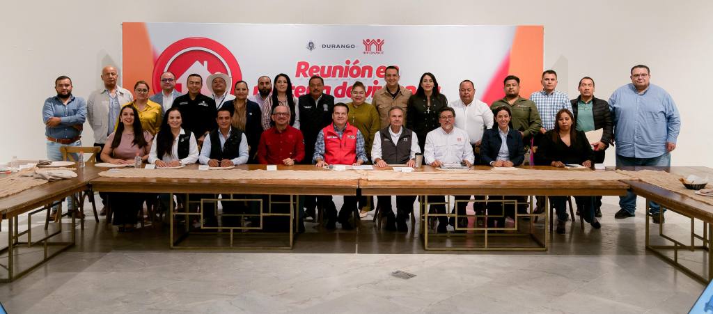 Anuncia el Gobernador Esteban plan de vivienda para que 31 mil familias tengan casa propia en Durango