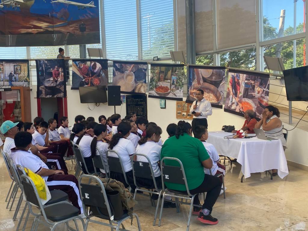 PROMUEVEN LAS TRADICIONES E IDENTIDAD DURANGUENSE CON CONFERENCIA EN&nbsp;LERDO