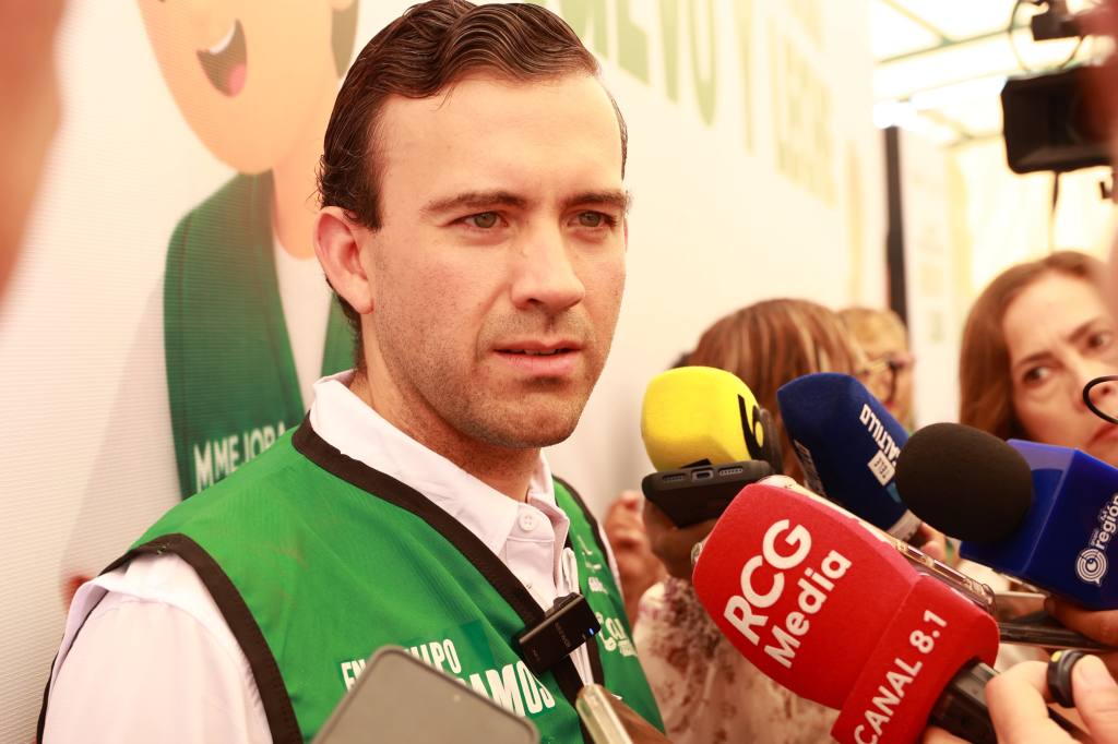 BUSCA GABRIEL ELIZONDO APOYO FEDERAL PARA QUE COMERCIANTES ACCEDAN AL&nbsp;IMSS