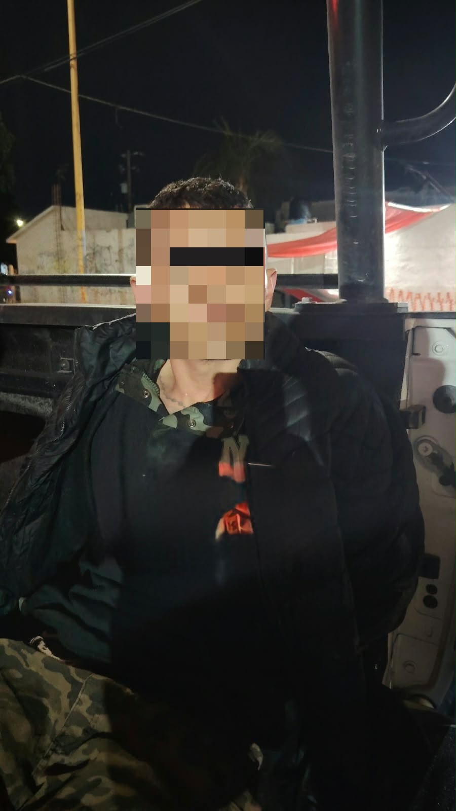 DSPM DETIENE A DOS HOMBRES POR ROBO A NEGOCIO Y AMENAZAS EN CIUDAD&nbsp;NAZAS